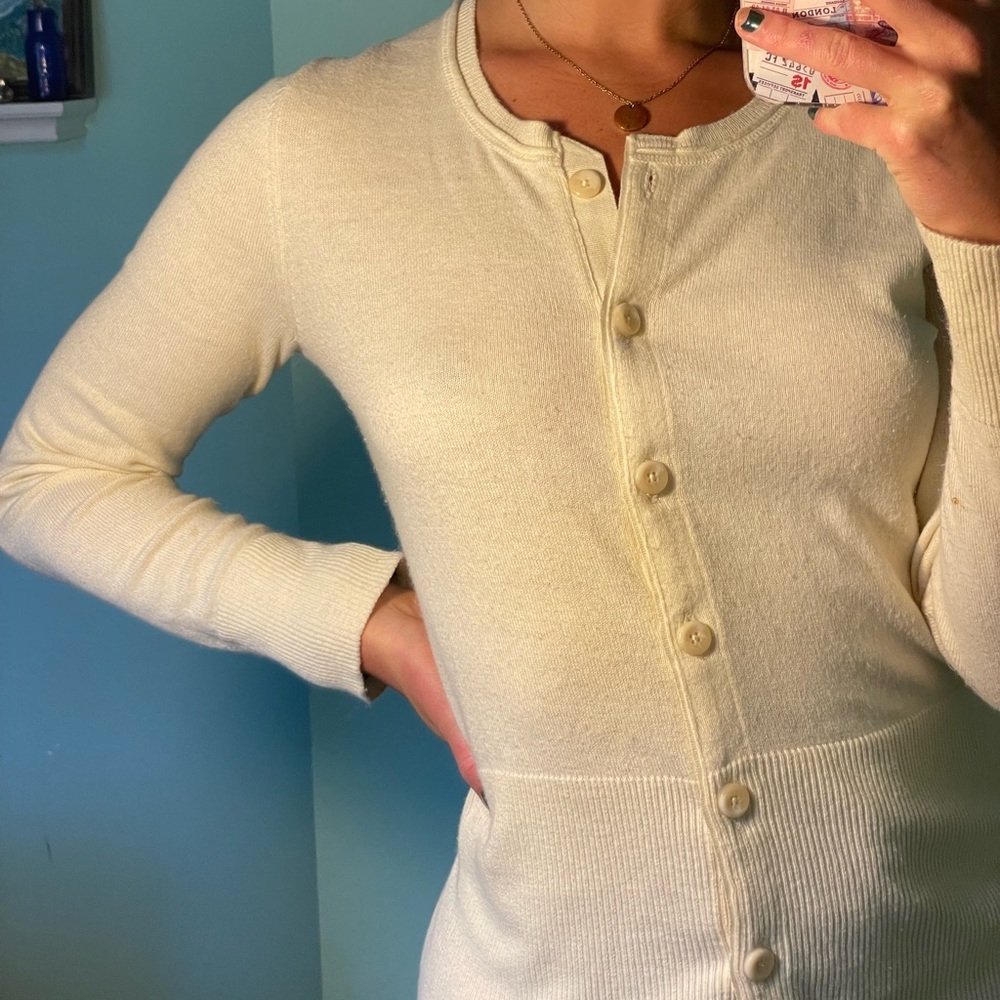 Eddie Bauer sweater. Size S. Cream color.
